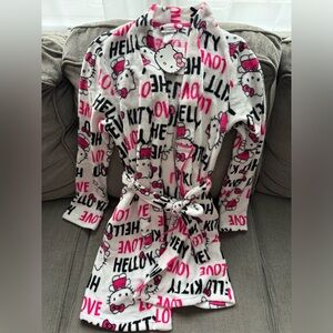 NEW Hello Kitty Robe